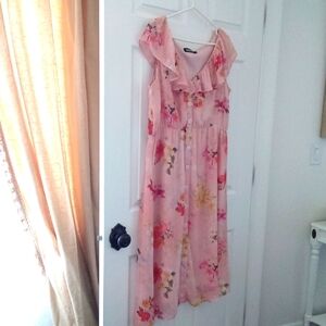 Sassafras Women's Apricot Floral Ruffled V-Neckline Midi Dress Size 2X